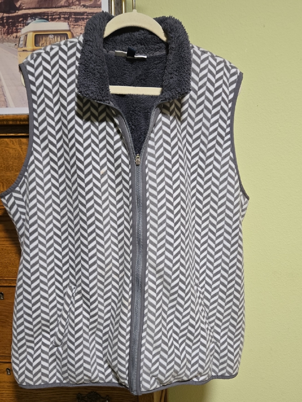 Karen Scott Fleece-Lined Vest in Charcoal Gray